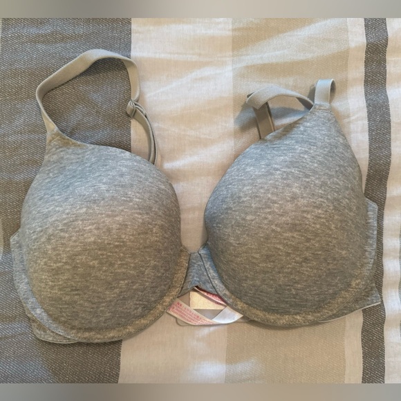 Pink by Victoria’s Secret Bra - Picture 1 of 4